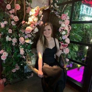 Meet your Posher, Carrie